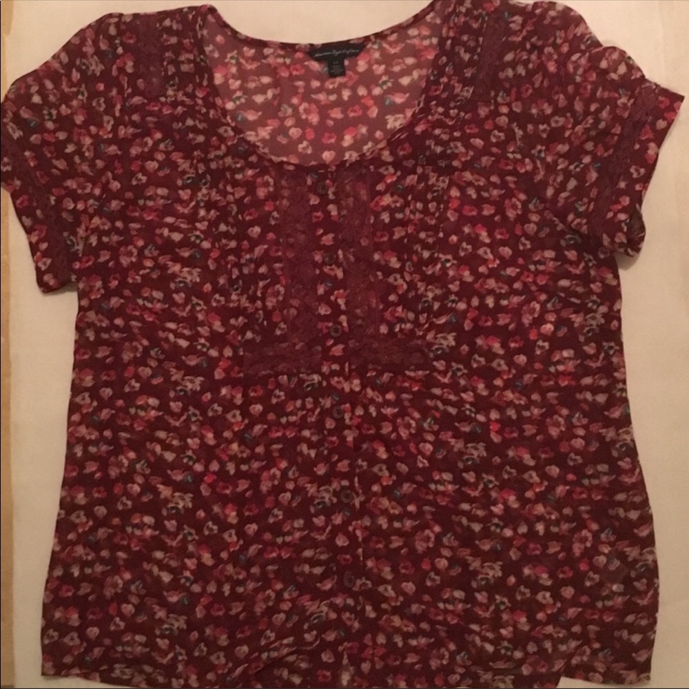 American Eagle Floral button down top